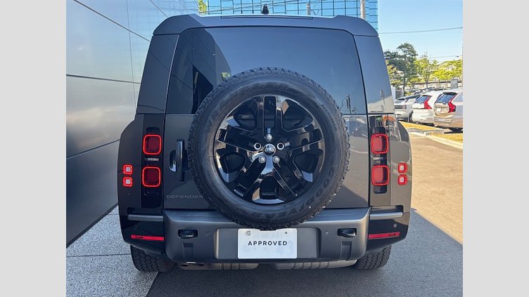 2024 認定中古車 Land Rover Defender 130 カルパチアングレイ D300 AWD（AT） OUTBOUND