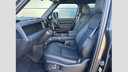 Defender 130 1