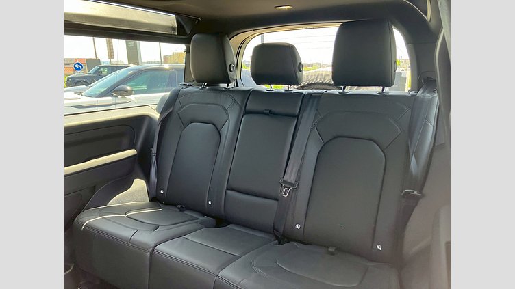 2025 認定中古車 Land Rover Defender 90 パンゲアグリーン D350 ディーゼルマイルドハイブリッド X-Dynamic HSE