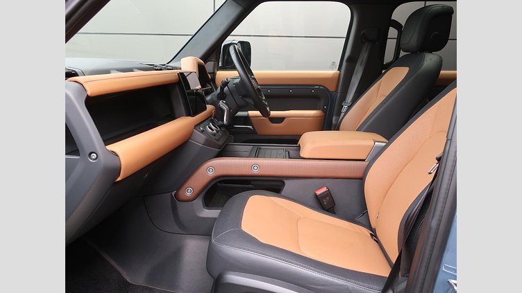 2022 認定中古車 Land Rover Defender 110 タスマンブルー D300 AWD（AT） X-DYNAMIC HSE