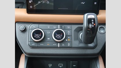 Defender 110 33