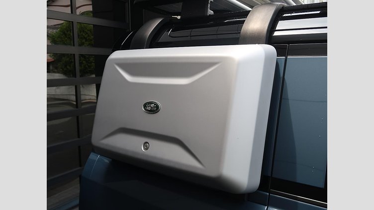 2022 認定中古車 Land Rover Defender 110 タスマンブルー D300 AWD（AT） X-DYNAMIC HSE