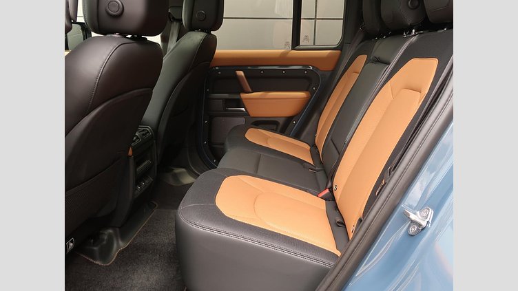2022 認定中古車 Land Rover Defender 110 タスマンブルー D300 AWD（AT） X-DYNAMIC HSE