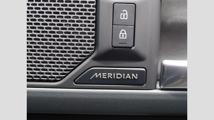 2022 認定中古車 Land Rover Defender 110 タスマンブルー D300 AWD（AT） X-DYNAMIC HSE