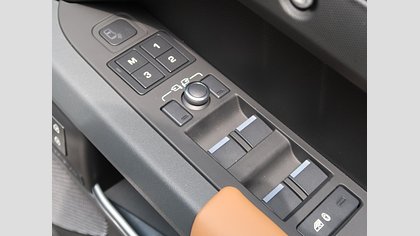Defender 110 21