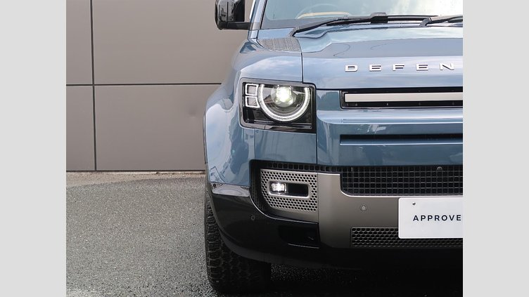 2022 認定中古車 Land Rover Defender 110 タスマンブルー D300 AWD（AT） X-DYNAMIC HSE