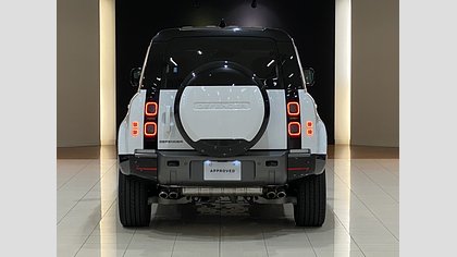 Defender 110 6