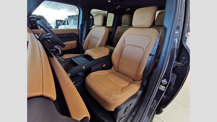 2023 認定中古車 Land Rover Defender 110 カルパチアングレイ P525 AWD (AT) V8 CARPATHIAN EDITION