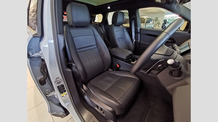 2024 認定中古車 Land Rover Range Rover Evoque アロイオスグレイ D200マイルドハイブリッド（ディーゼル） スタンダードホイールベース S
