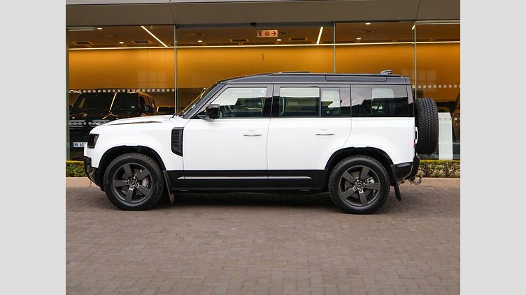 2025 Approved Land Rover Defender 110 Fuji White This 2025 Land Rover Defender 110 D350 X-Dynamic HSE in Fuji White combines serious off-road ability with luxury daily comfort. Powered by a 3.0L i6 turbo diesel producing 257 kW and 700 Nm. 2025 Defender D350 HSE X- Dynamic 