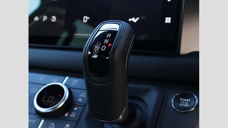 2025 Approved Land Rover Defender 110 Santorini Black Discover the 2025 Land Rover Defender 110 D350 X-Dynamic HSE in Santorini Black, a vehicle that perfectly blends robust performance with luxury.  2025 Defender D350 HSE X- Dynamic 