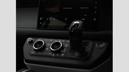 Defender 110 13
