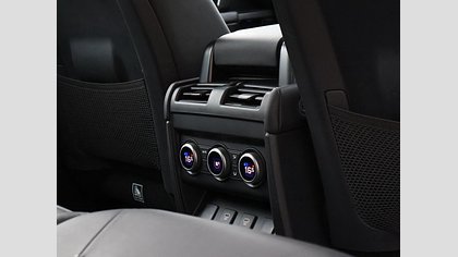 Defender 110 17