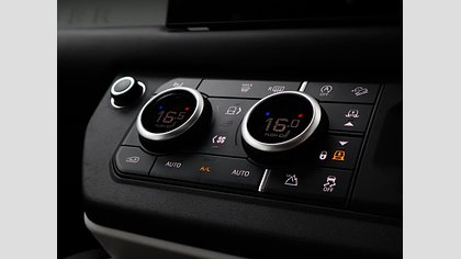 Defender 110 23