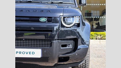 Defender 110 17