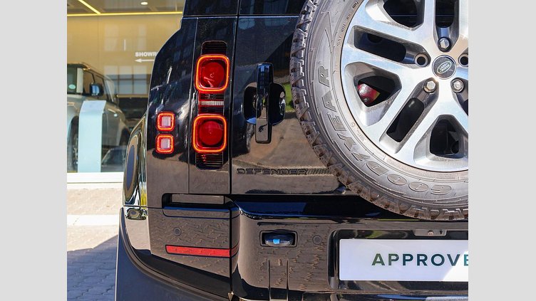 2025 Approved Land Rover Defender 110 Santorini Black This 2025 Land Rover Defender 110 D350 X-Dynamic HSE in Santorini Black combines proven durability with premium comfort 2025 Defender D350 HSE X- Dynamic 