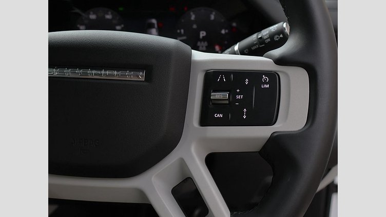 2025 Approved Land Rover Defender 110 Fuji White Discover the epitome of rugged elegance with this 2025 Land Rover Defender 110 D350 X-Dynamic HSE in pristine Fuji White.  2025 Defender D350 HSE X- Dynamic 