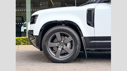 Defender 110 11