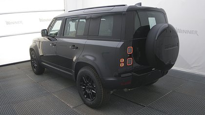 Defender 110 2