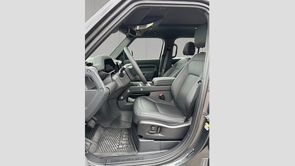 Defender 110 9