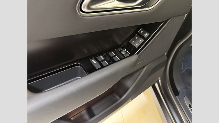 2026 Ny Land Rover Range Rover Velar Carpathian Grey (grå färg) P400 Bensin Mild Hybrid Kort hjulbas (SWB) Belgravia Edition