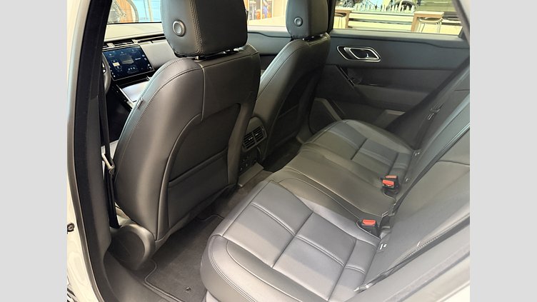 2025 Begagnad Land Rover Range Rover Velar Fuji White (vit färg) P400e Bensin Plug-in Elhybrid Kort hjulbas (SWB) Dynamic SE