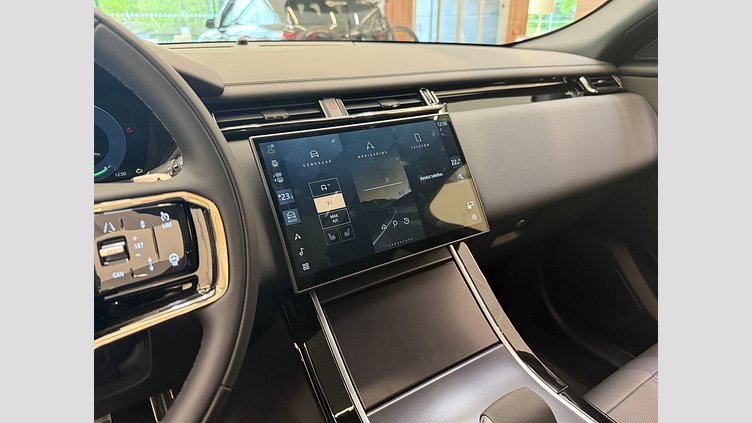 2025 Begagnad Land Rover Range Rover Velar Fuji White (vit färg) P400e Bensin Plug-in Elhybrid Kort hjulbas (SWB) Dynamic SE