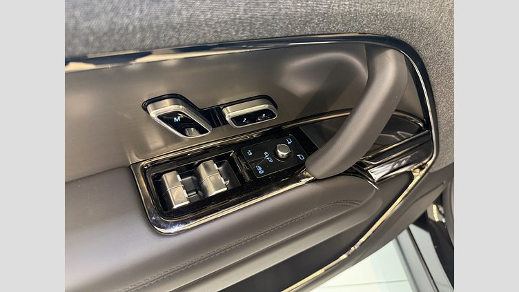 2025 Ny Land Rover Range Rover Sport Santorini Black P460e Bensin Plug-in Hybrid Kort hjulbas (SWB) Dynamic SE