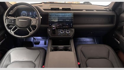 Defender 110 4