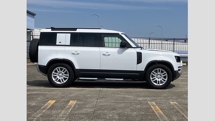 Defender 110 3