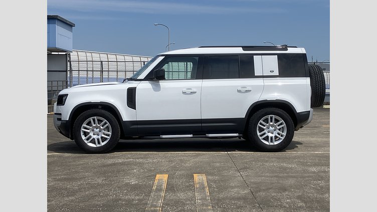 2023 認定中古車 Land Rover Defender 110 フジホワイト D300 AWD（AT） S