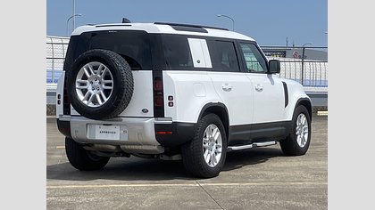 Defender 110 5