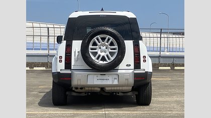 Defender 110 6