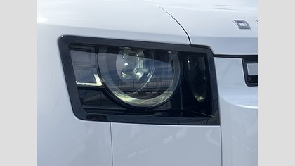 Defender 110 8