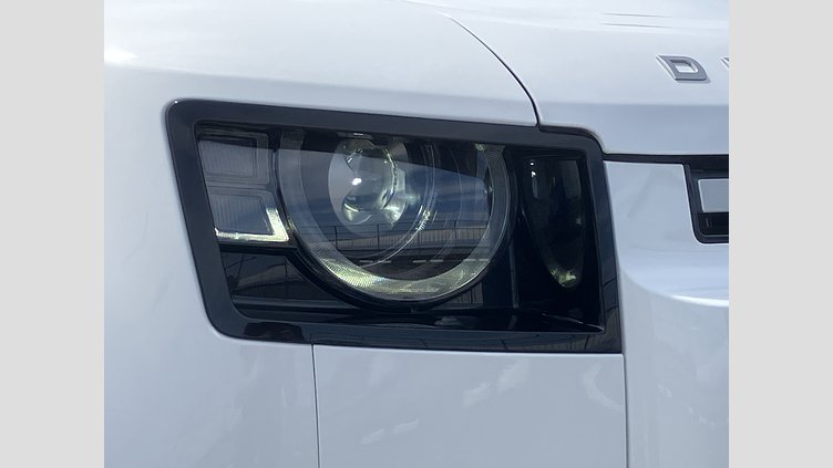 2023 認定中古車 Land Rover Defender 110 フジホワイト D300 AWD（AT） S
