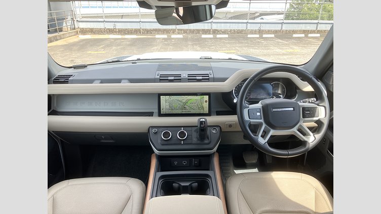 2023 認定中古車 Land Rover Defender 110 フジホワイト D300 AWD（AT） S