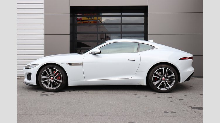 2021 認定中古車 Jaguar F-Type ユーロンホワイト P300 オートマチック 後輪駆動 F-TYPEクーペ