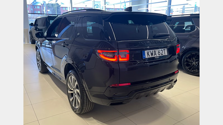 2024 Begagnad Land Rover Discovery Sport Santorini Black  - Metallic Bensin Laddhybrid Standard Wheelbase Dynamic SE