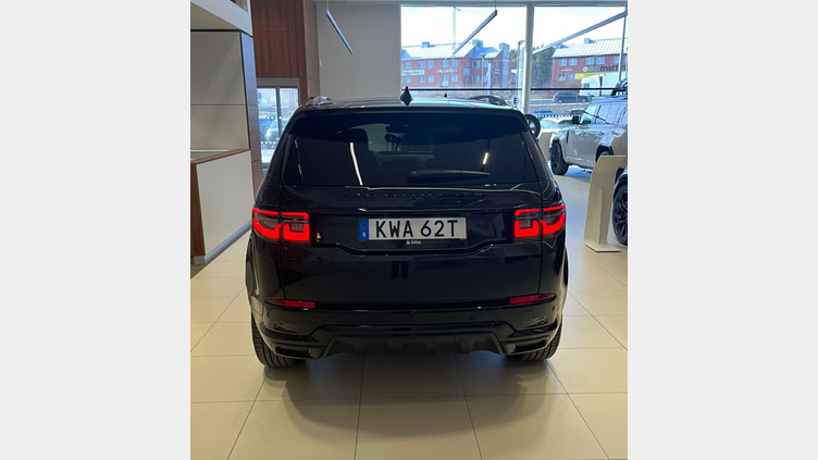 2024 Begagnad Land Rover Discovery Sport Santorini Black  - Metallic Bensin Laddhybrid Standard Wheelbase Dynamic SE