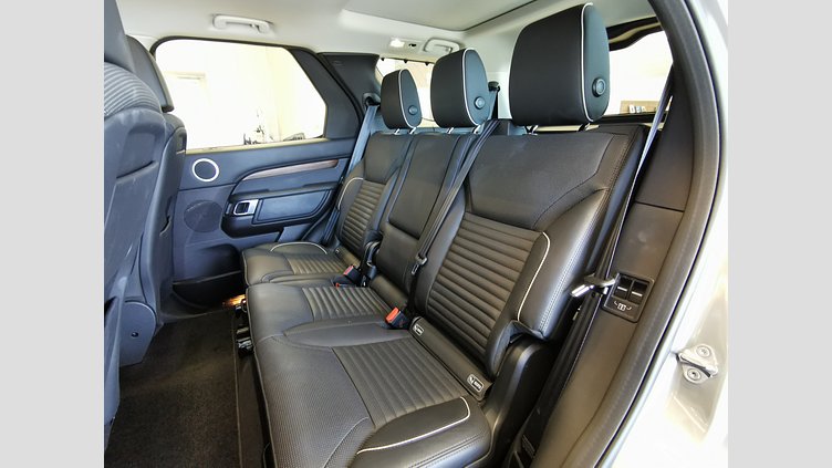 2017 認定中古車 Land Rover Discovery Silicon Silver 3.0 V6 Dsl Mono Turbo Std Flow HSE Luxuryディーゼル 4WD