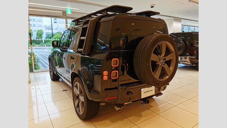 2024 認定中古車 Land Rover Defender 110 サントリーニブラック P525 AWD (AT) V8