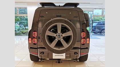 Defender 110 6