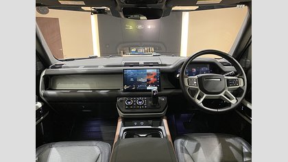 Defender 110 3