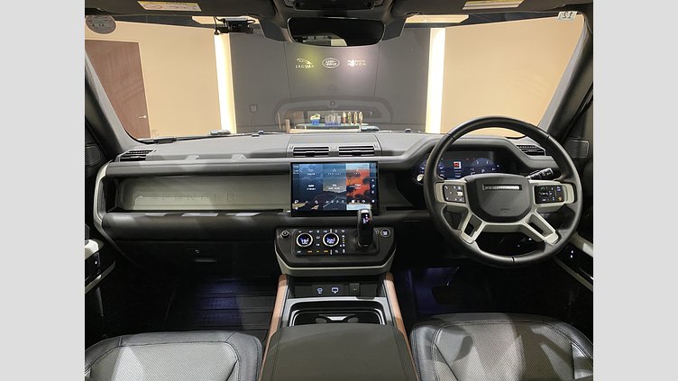 2023 認定中古車 Land Rover Defender 110 サントリーニブラック D300 AWD（AT） X-DYNAMIC HSE