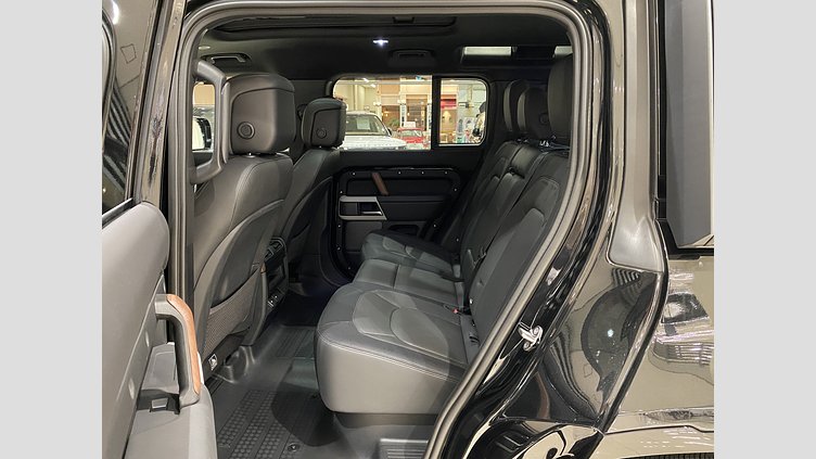 2023 認定中古車 Land Rover Defender 110 サントリーニブラック D300 AWD（AT） X-DYNAMIC HSE