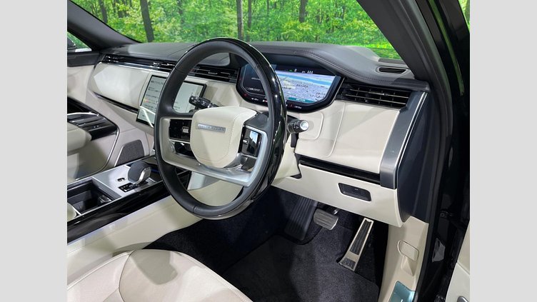 2024 認定中古車 Land Rover Range Rover サントリーニブラック D300 AWD MHEV（AT） スタンダードホイールベース Autobiography