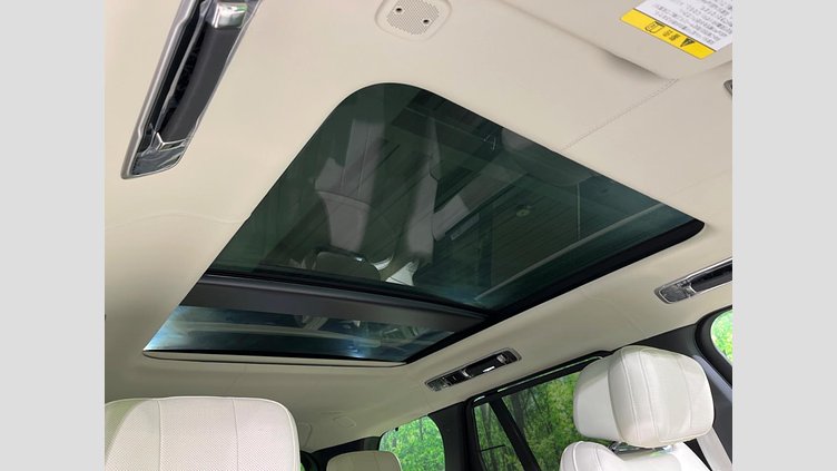 2024 認定中古車 Land Rover Range Rover サントリーニブラック D300 AWD MHEV（AT） スタンダードホイールベース Autobiography