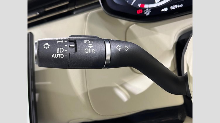 2024 認定中古車 Land Rover Range Rover サントリーニブラック D300 AWD MHEV（AT） スタンダードホイールベース Autobiography