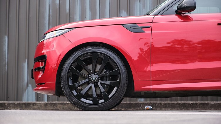 2023 Approved Land Rover Range Rover Sport Firenze Red D300 Dynamic SE