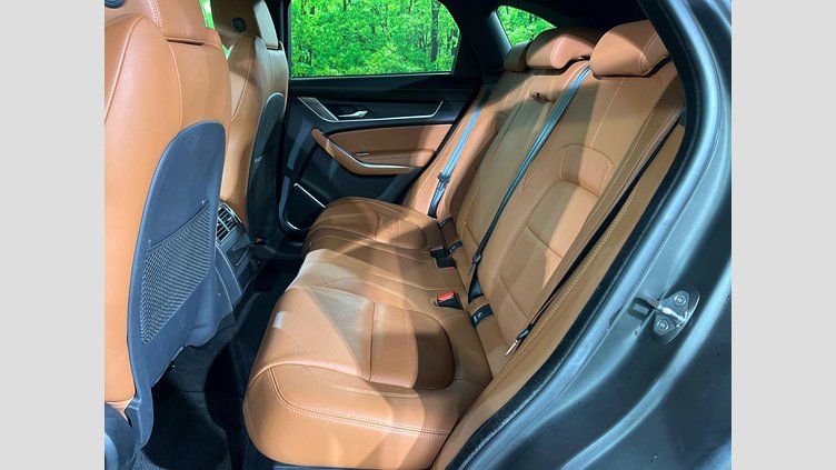 2022 認定中古車 Jaguar F-Pace サントリーニブラック P250 AWD（オートマチック） R-DYNAMIC BLACK